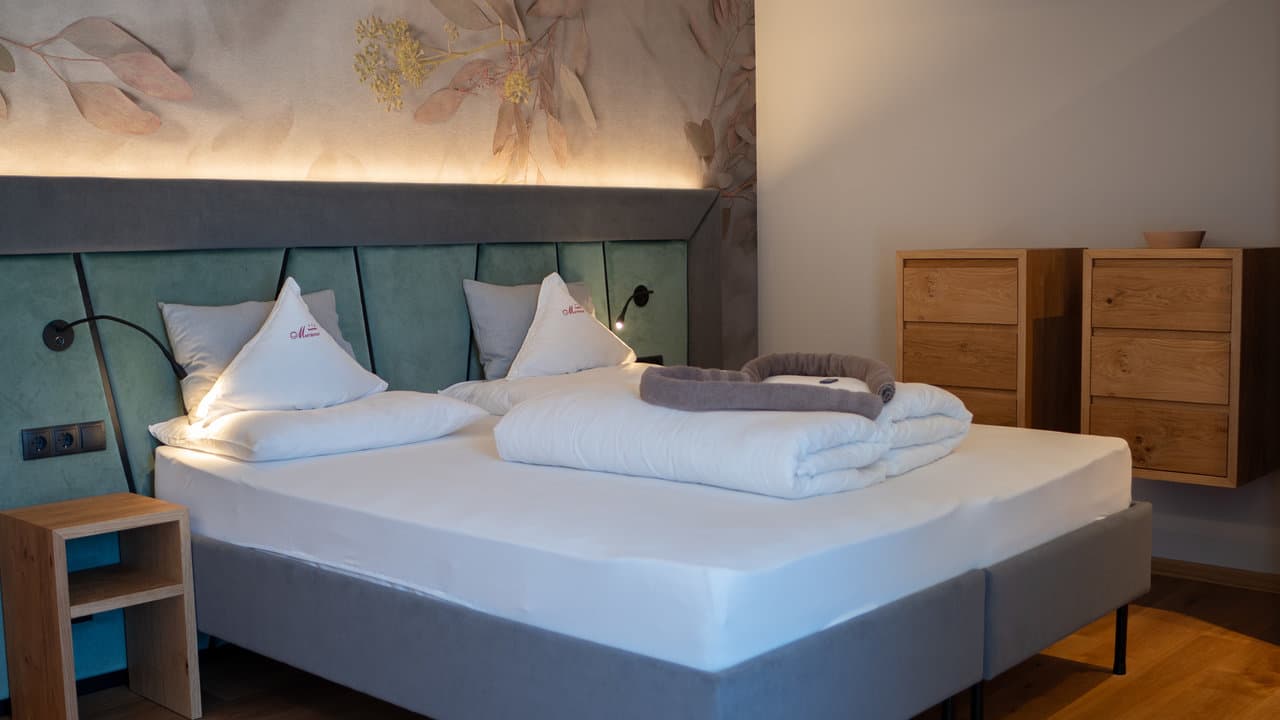 Doppelzimmer mit Balkon